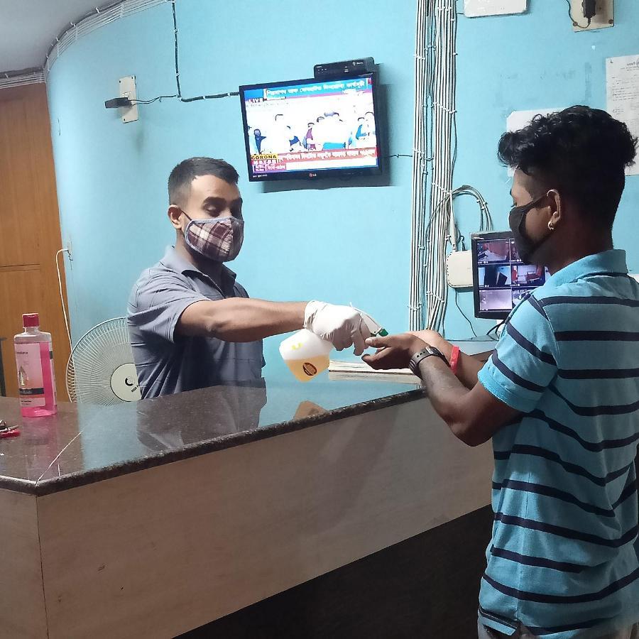 Hotel Lg Towers Guwahati Esterno foto