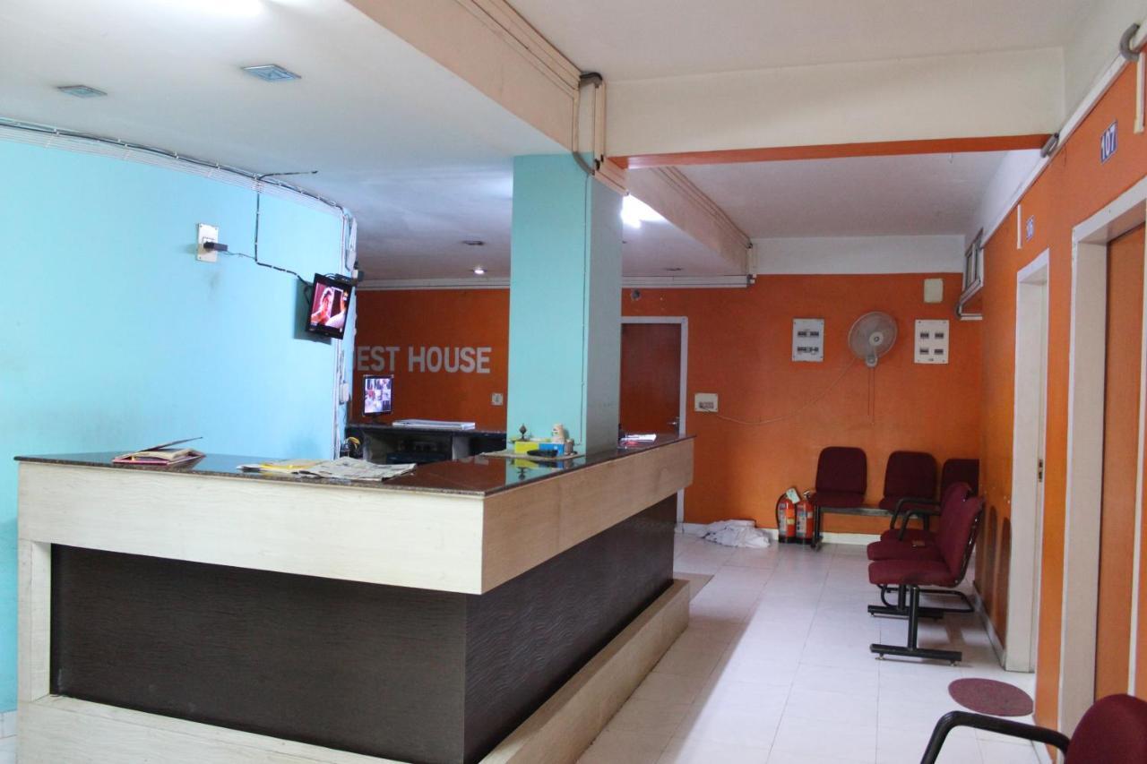 Hotel Lg Towers Guwahati Esterno foto