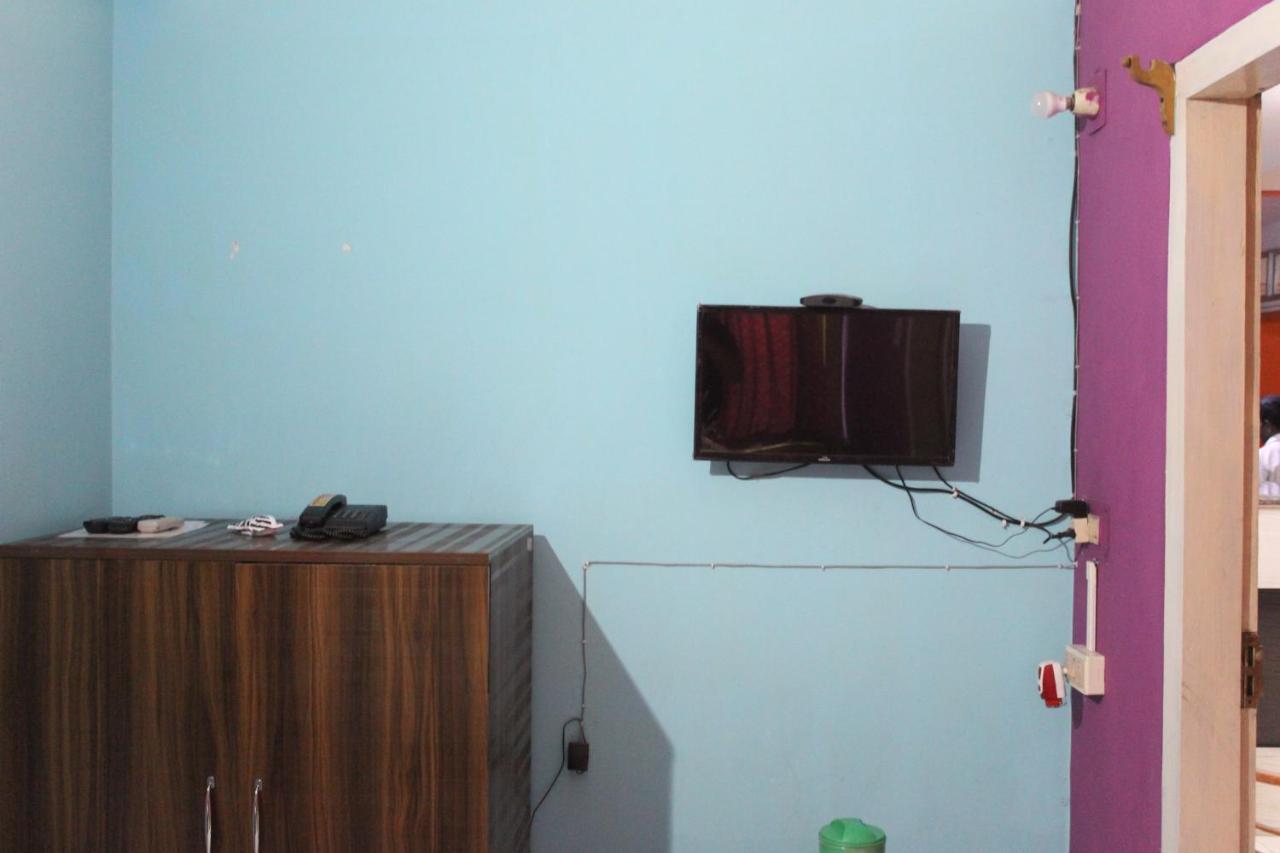 Hotel Lg Towers Guwahati Esterno foto