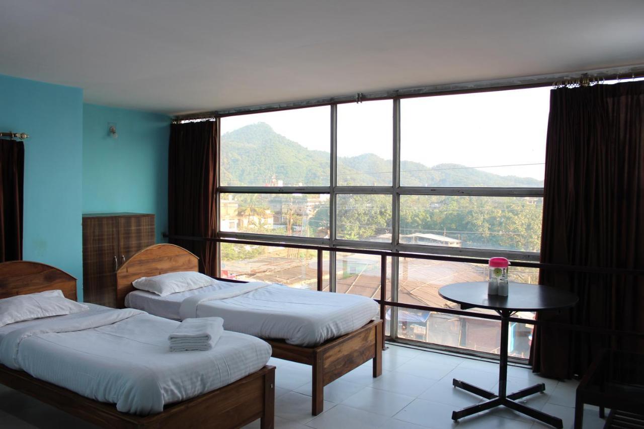 Hotel Lg Towers Guwahati Esterno foto